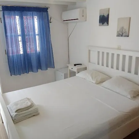 Pensión Nikolas And Appartments